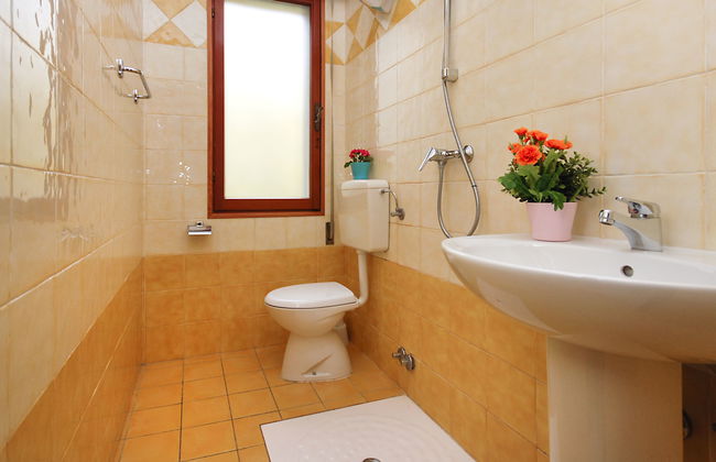 2 bedroom Apartment in Lignano Sabbiadoro with garden - Photo 13