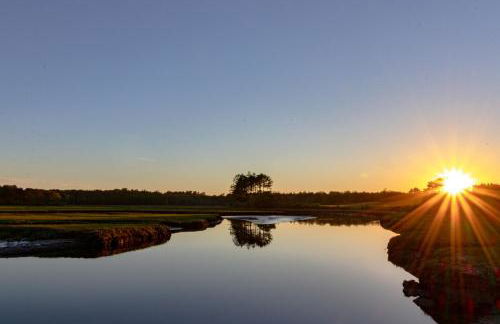 Kennebunk Family Cottage - Photo 28