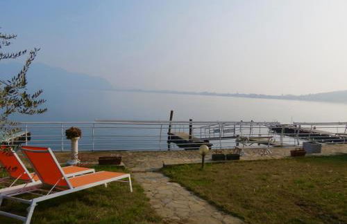 Villa Anastasye Your Lakefront Vacation Rental - Foto 8