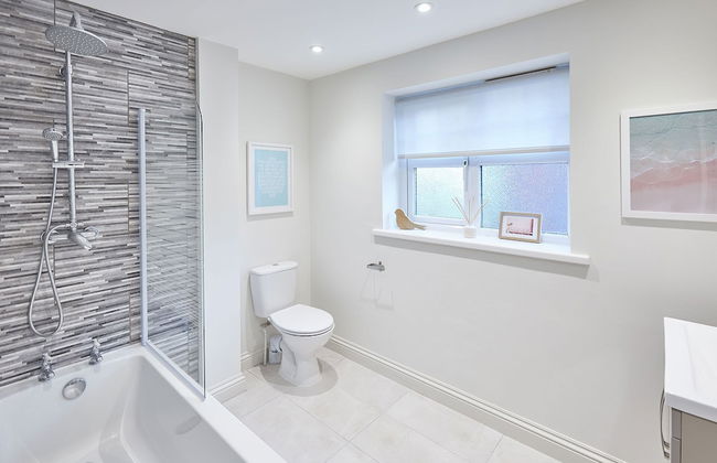 Host & Stay - 'Salty' Seaview - Foto 8