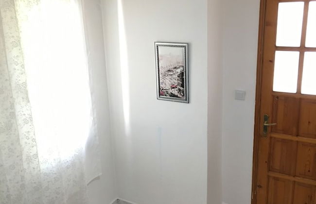 Gungor Apart - Photo 2