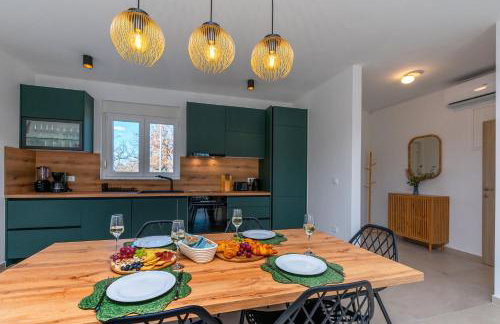 Modern Casa di Lucija with heated pool, near Airport, own parking - Foto 14