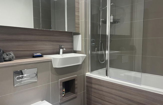 Riverside Retreat in Barking - Photo 26