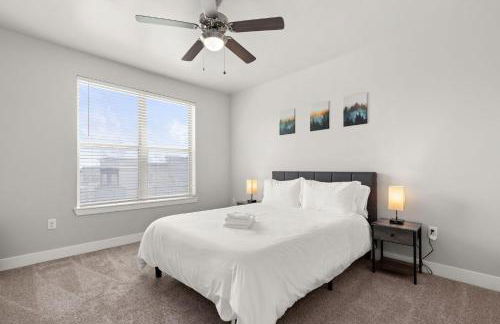 The Selena: Riverwalk Loft - Foto 14