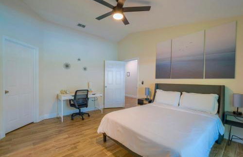 New Resort Style Oasis ~ LED Pool & Game Room - Foto 11