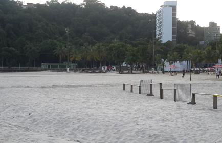 Apto frente ao mar, ar cond. frio e Wi-Fi - Foto 61