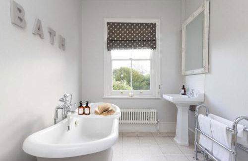 House & Annexe Sleeps 18 Heated Pool - Photo 25