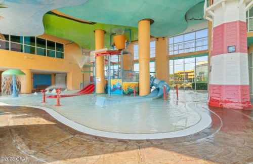 Beachfront Oasis at Splash Resort and Condos - Foto 27