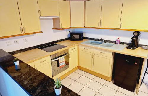 2 Bedrooms Private Parking Wifi TV - Foto 6