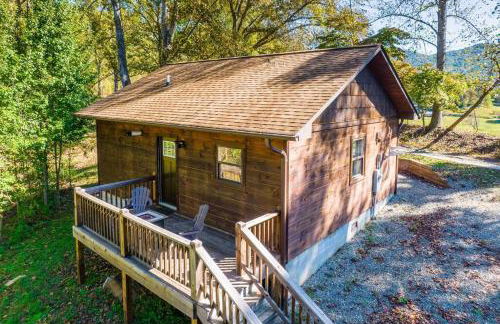 *New Owner Special* Cozy Cabin with mountain views - Foto 19