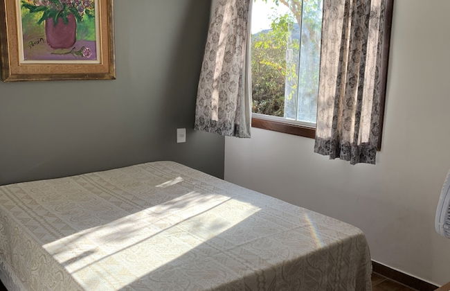 Charme e Aconchego - Casa para 10 pessoas com 3 quartos - Foto 3