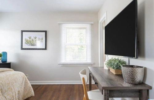 Southern Charm l 5BR l Sleeps 14 l A Location - Foto 28