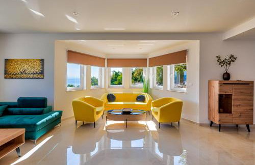 Villa Esarjo with Heated Pool and Sea View - Foto 28