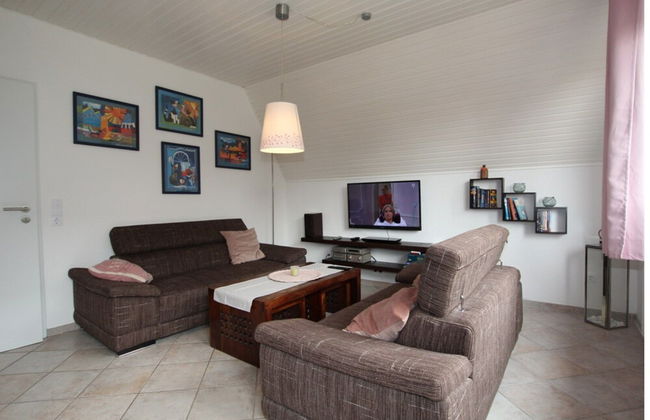 Ferienhaus Toms Hutte mit Terrasse in Dornum - Photo 9