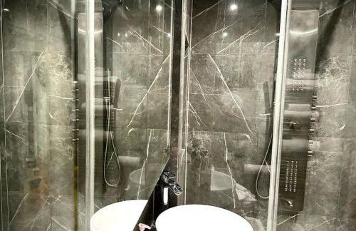 Croydon Luxury 2 Bed Apartment - Sleeps 6 - Gatwick Airport close - Foto 101