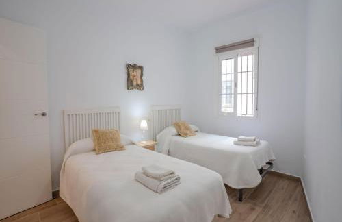 Apartment in Peñaflor with Charming Patio - Foto 6