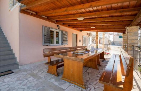 Amazing Home In Vrgorac With Wifi - Photo 2