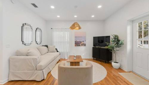 Uptown Loft - Bright - Modern - Walkable - Foto 2