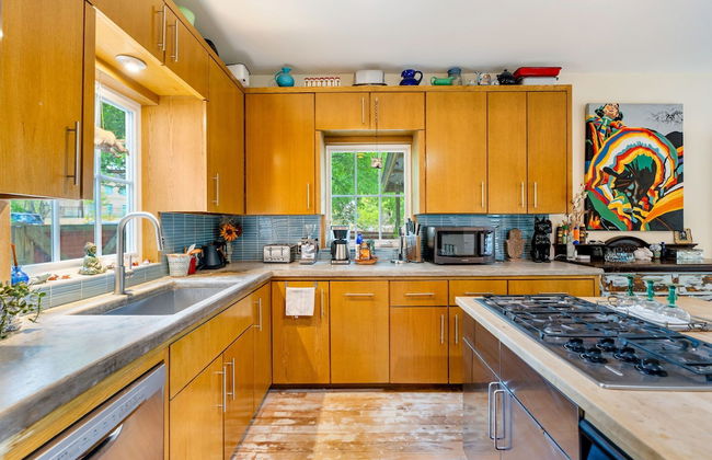 Eclectic 3 Bedroom Block From South Congress! - Foto 10