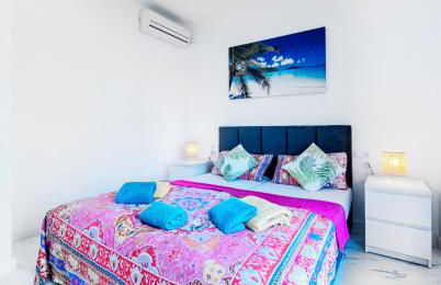 Casa Mario, La Zenia Boulevard area,fantastic 2 bedrooms, 2 bathrooms house with communal swimming pool and barbecue - Photo 8