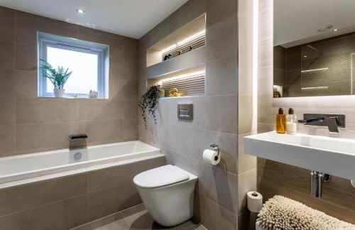 Arran Shores Luxury Shorefront Apartment 9 - Photo 15