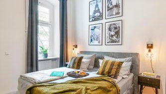 The Koburger II - Stylish studio with extra high bed for kids, 45m2 space, Ideal for families with kids or couples - Foto 4