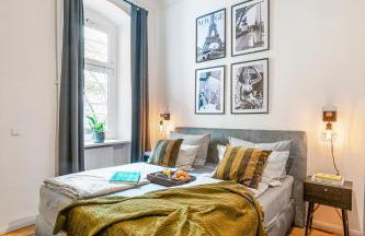 The Koburger II - Stylish studio with extra high bed for kids, 45m2 space, Ideal for families with kids or couples - Photo 4