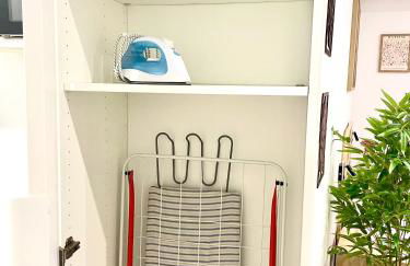 Designer and Quiet Studio 5 min to Maria Zambrano Station and 15 min walk to Beach - Foto 27