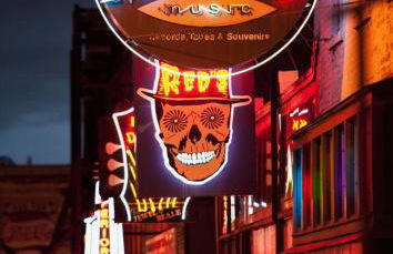 VillaQuèFrancia near Elvis Presley's Graceland 6 mins from Airport, Shuttle, & Rental Vehicle - Foto 43