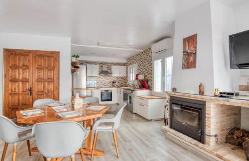 Casa Moderna en la Costa Brava con Piscina Privada y Aire Acondicionado - ES-360-5 - Foto 14