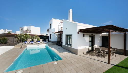 Camelot ​Holiday Homes by LIVVO - Foto 5