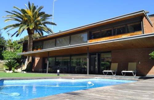 VILLA DEL BOSQUE - Photo 1