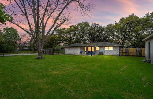 Peaceful Abode in Convenient Baytown Location - Foto 17