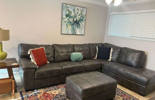 2 bedroom private apt & laundry - Foto 9