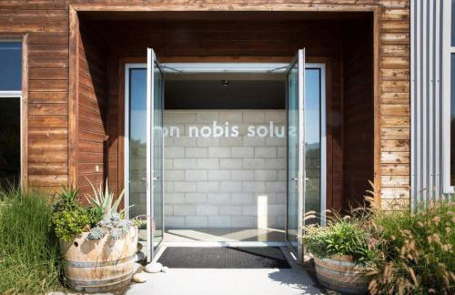 Mid Century Modern Family Home On 25 Acres! - Foto 47