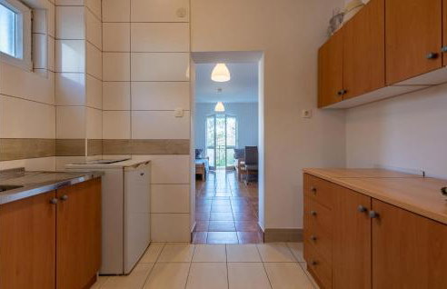 2 Bedroom Stunning Apartment In Novalja - Photo 22