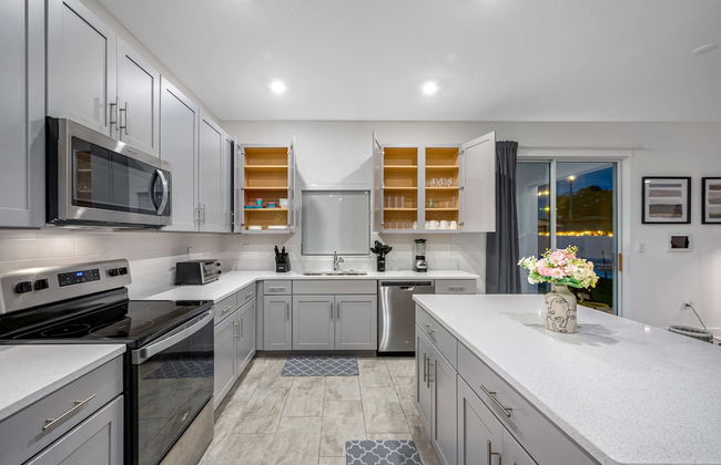 Luxury Home w Heated Pool, Gym, Playground & More! - Foto 18