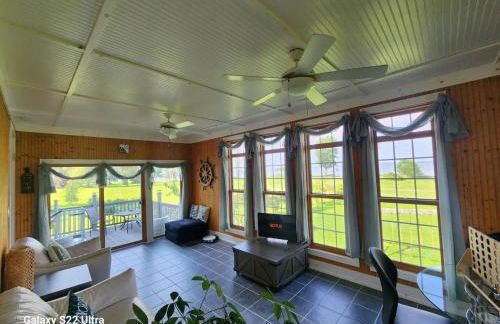 Waterfront Oneida Lake Lux House - Photo 15