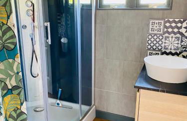 Chalet atypique au calme avec emplacement idéal - Foto 9