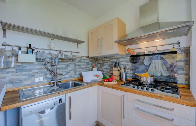 Cherry Tree House Family Friendly - Photo 7