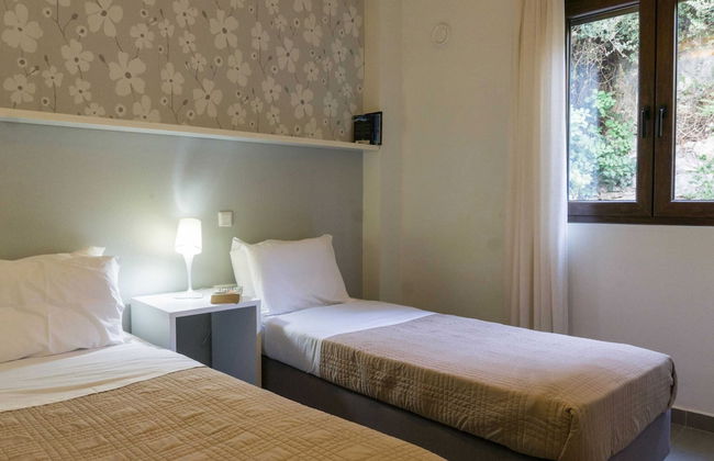 Holiday Home in Crete With Private Pool - Photo 5