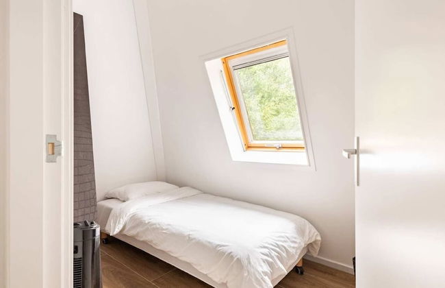 Charming Holiday Home in Poortugaal With Garden - Foto 10