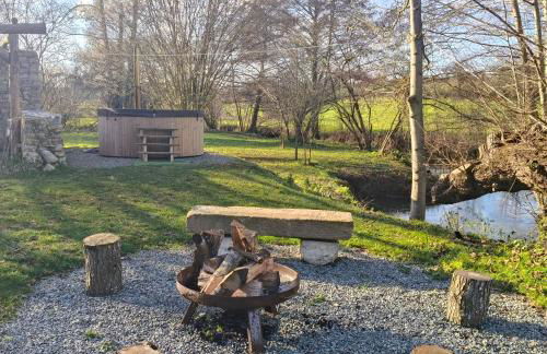 Gîte de rural de 15 personnes, bain nordique, rivière et nature - Foto 45