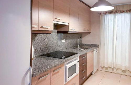 Piso bajo 3 habitaciones 2 baños y gran terraza - Foto 9