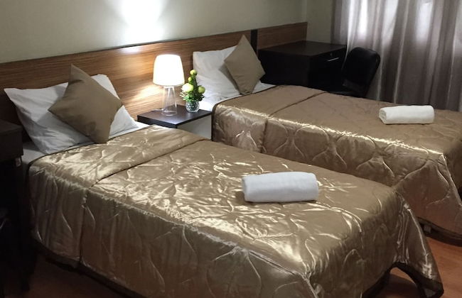 The Studio 87 Residences - Photo 12