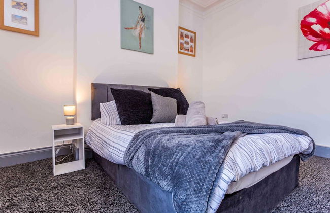 Host Stay Bambro Apartment - Photo 9