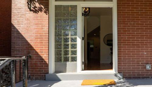 Spacious and Cozy St Louis Gem ABODEbucks - Photo 2