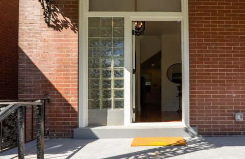 Spacious and Cozy St Louis Gem ABODEbucks - Photo 2