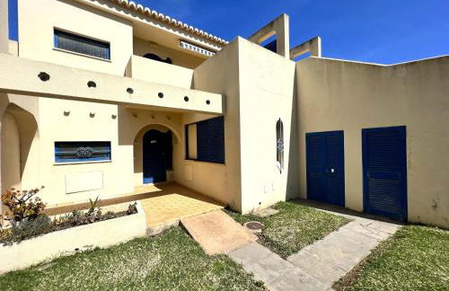 Alvor Secret With Pool by Homing - Photo 28