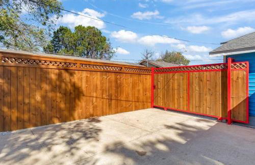 Stockyards-3/4 mile away!-Sleeps 8-Americana House - Foto 18